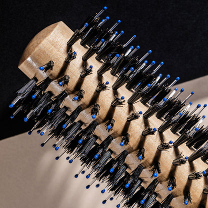 The Blow-Dry Brush N°1