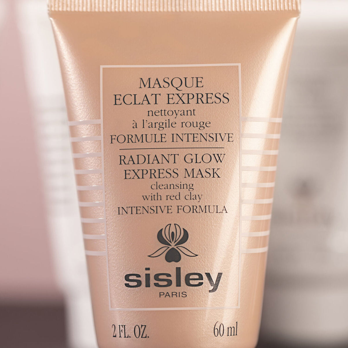 Radiant Glow Express Mask with Red Clay