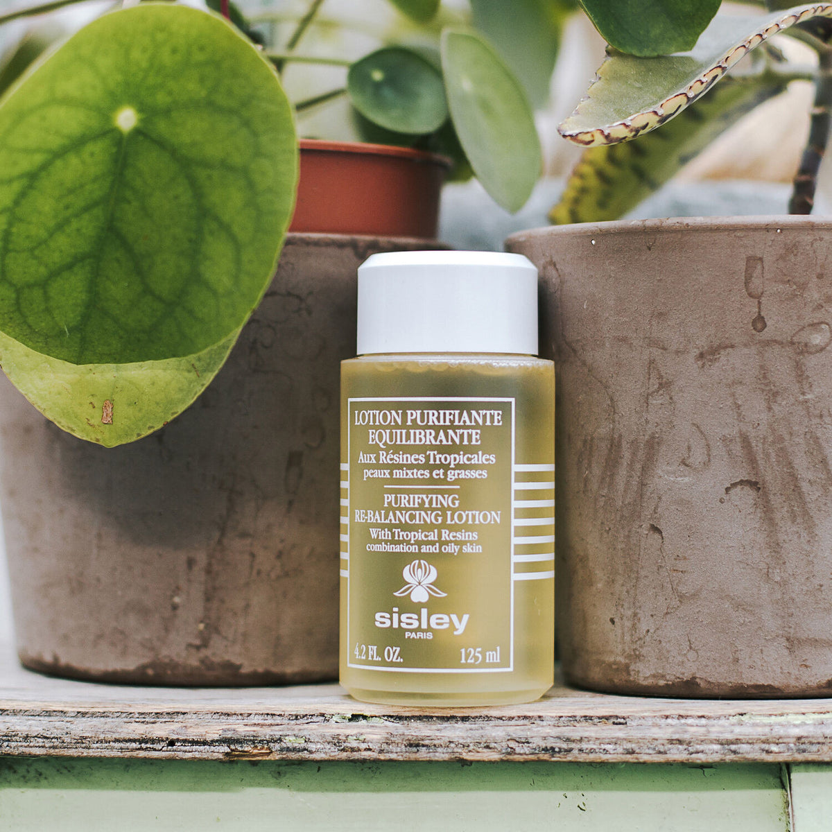 Purifying Re-Balancing Lotion With Tropical Resins