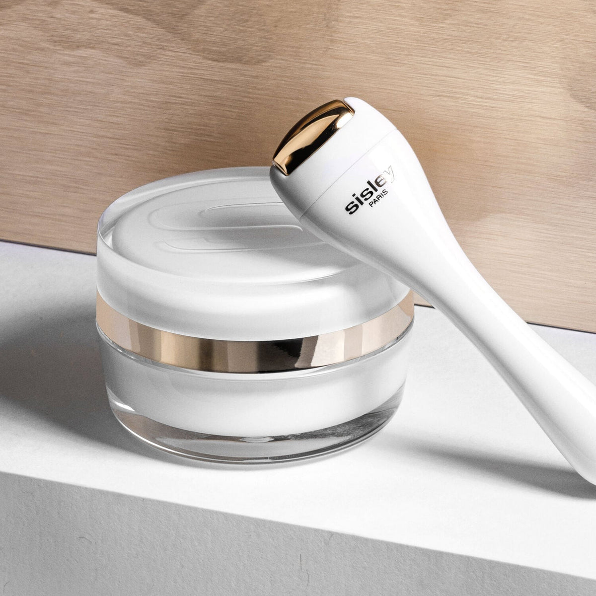 Sisleÿa L'Intégral Anti-Âge Eye and Lip Contour Cream